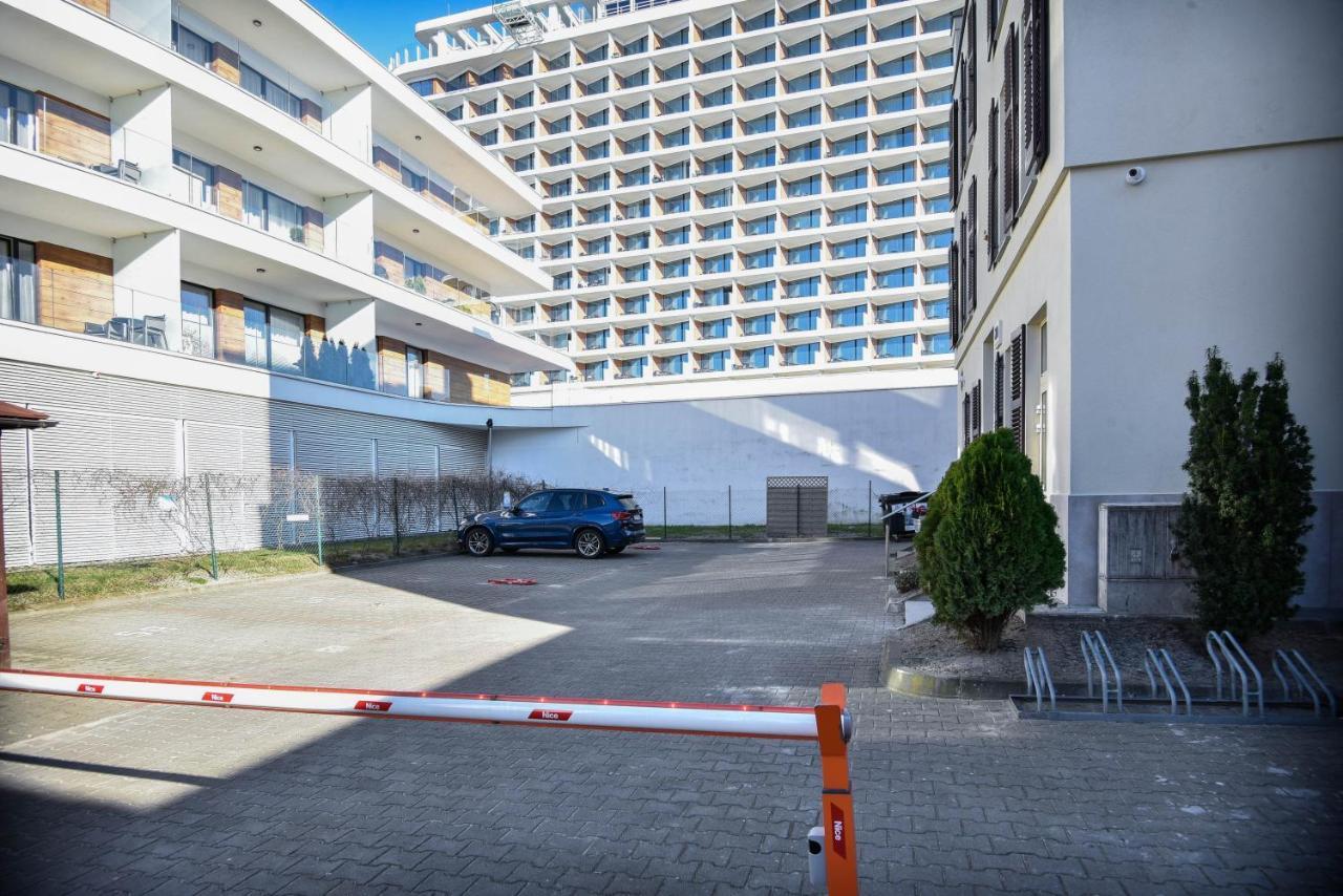 Apartamenty Promenada Z Tarasem I Parkingiem - Apartamenty Na Wyspie Świnoujście Extérieur photo